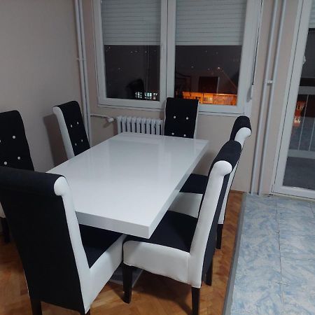 Rajna Lejlighed Pirot Eksteriør billede