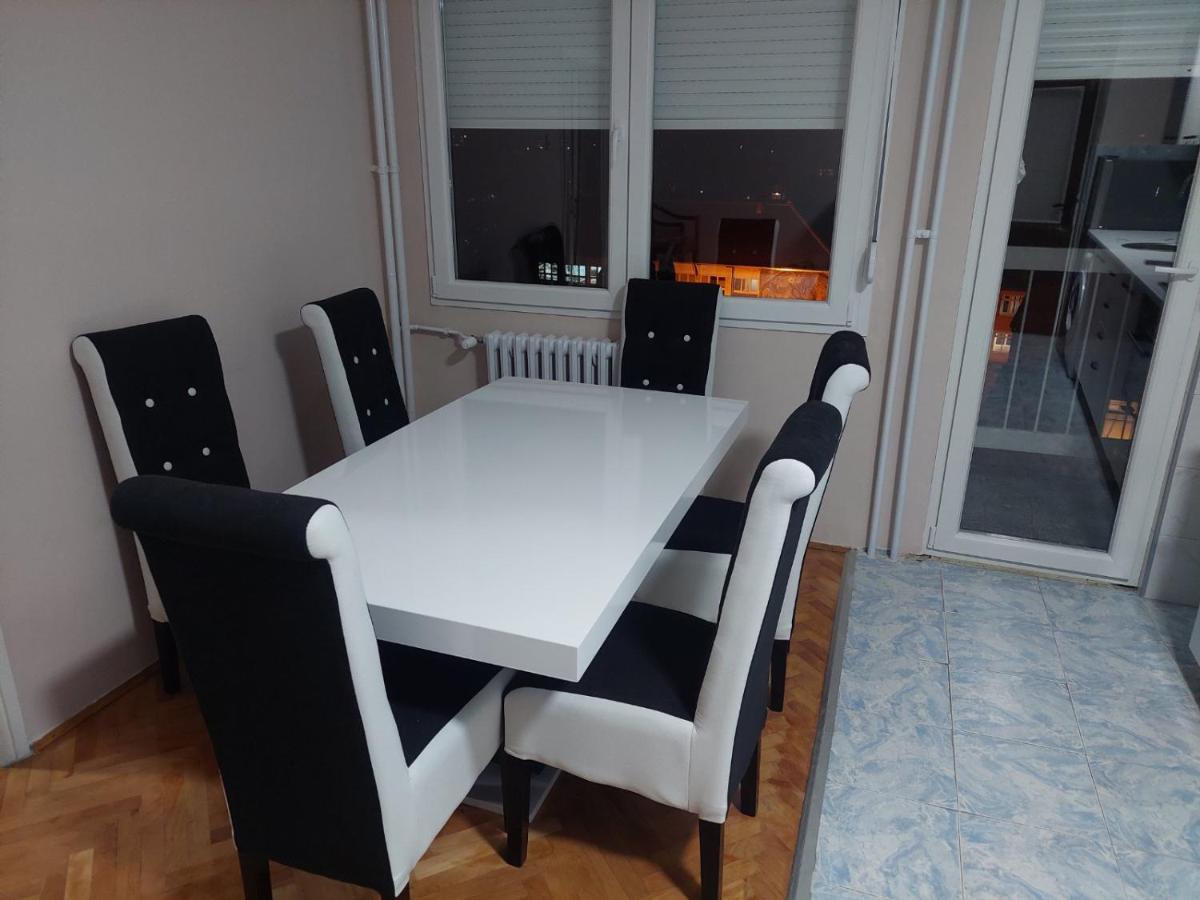 Rajna Lejlighed Pirot Eksteriør billede